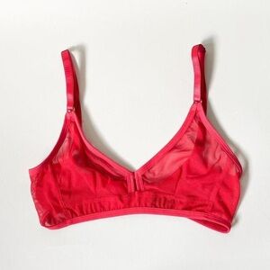 Made in Toronto 🇨🇦 BULLYBOY red mesh ‘brick’ bra